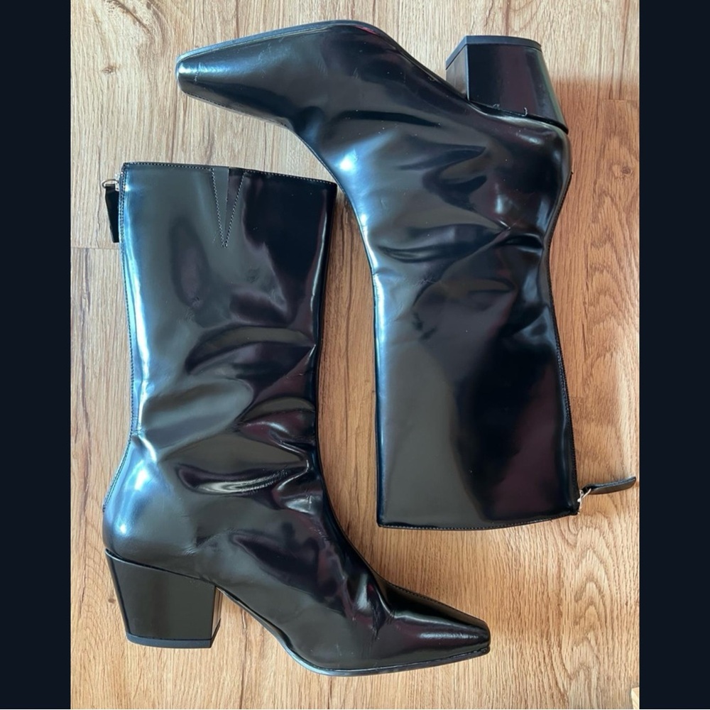 About Arianne Boots - Picture 6 of 8